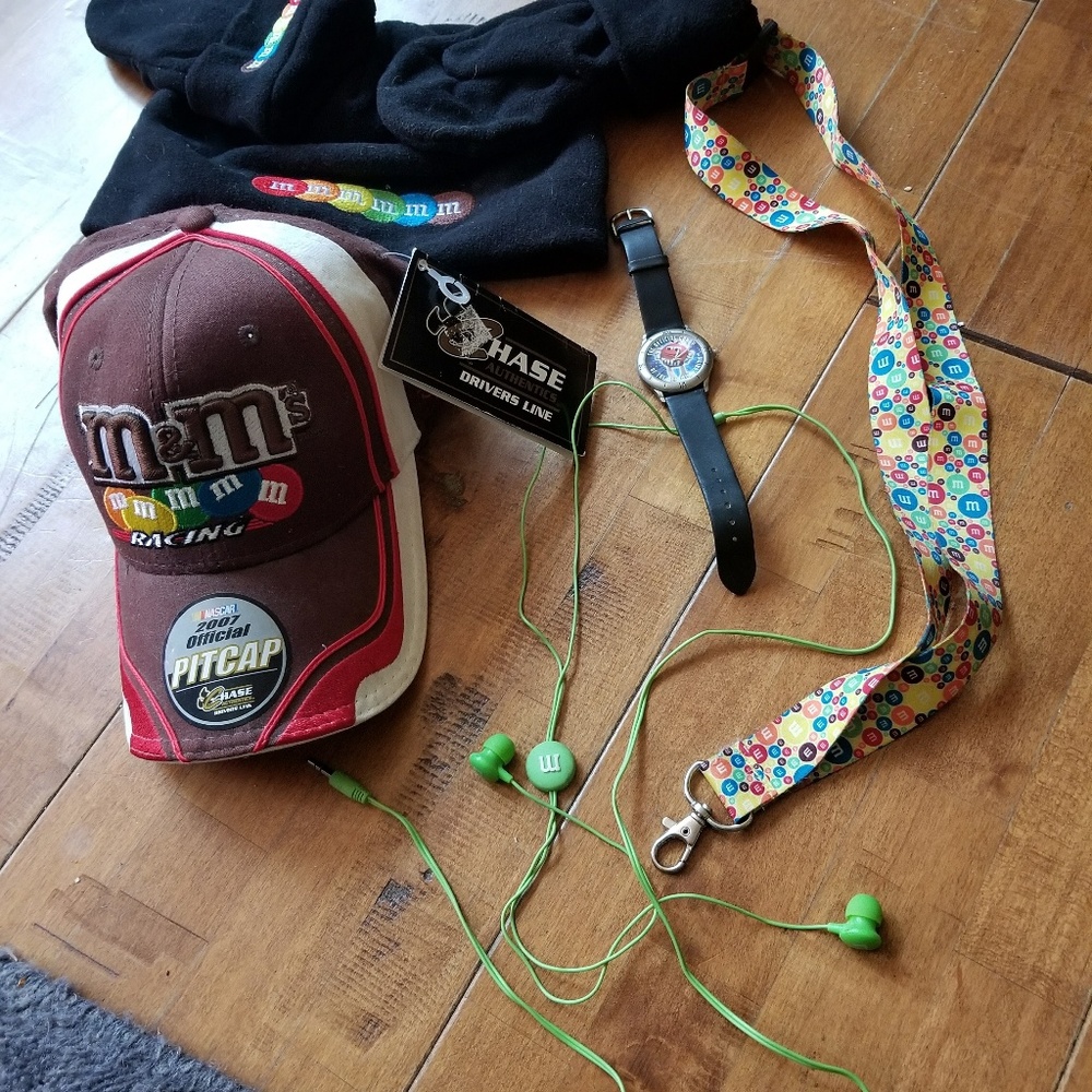 NASCAR M&M COLLECTORS CAP & WATCH